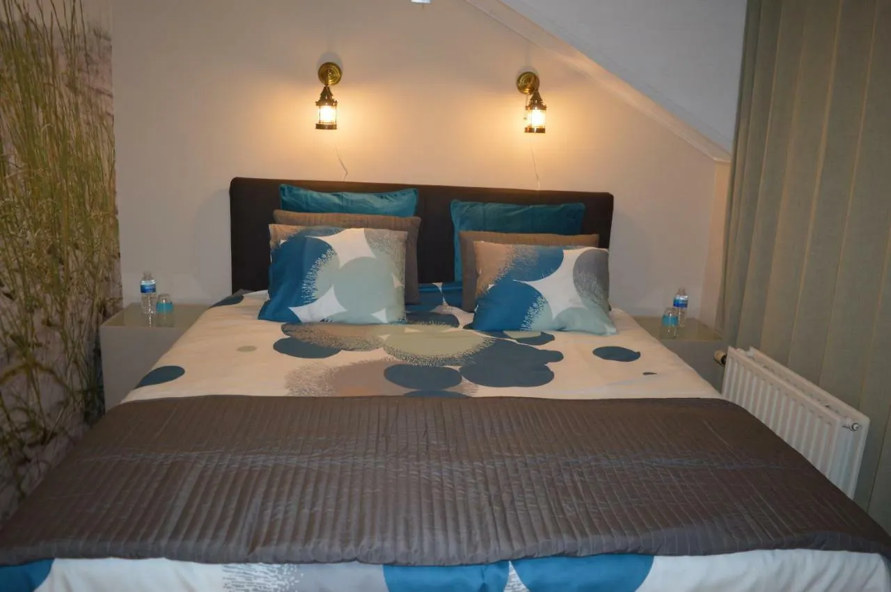 B&B Bij Moemee Ghent Bed & Breakfast